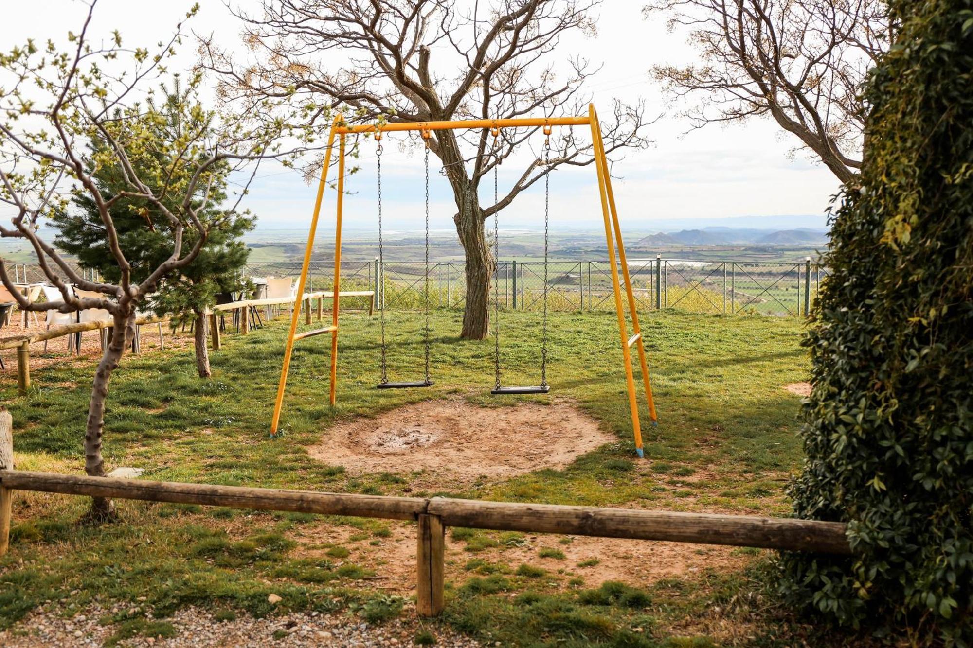 Camping Castillo De Loarre Exteriör bild