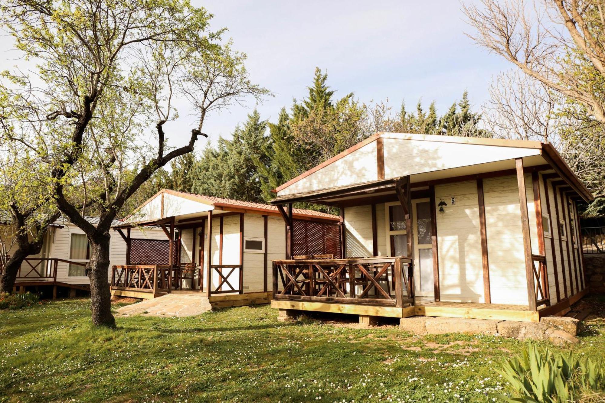Camping Castillo De Loarre Exteriör bild