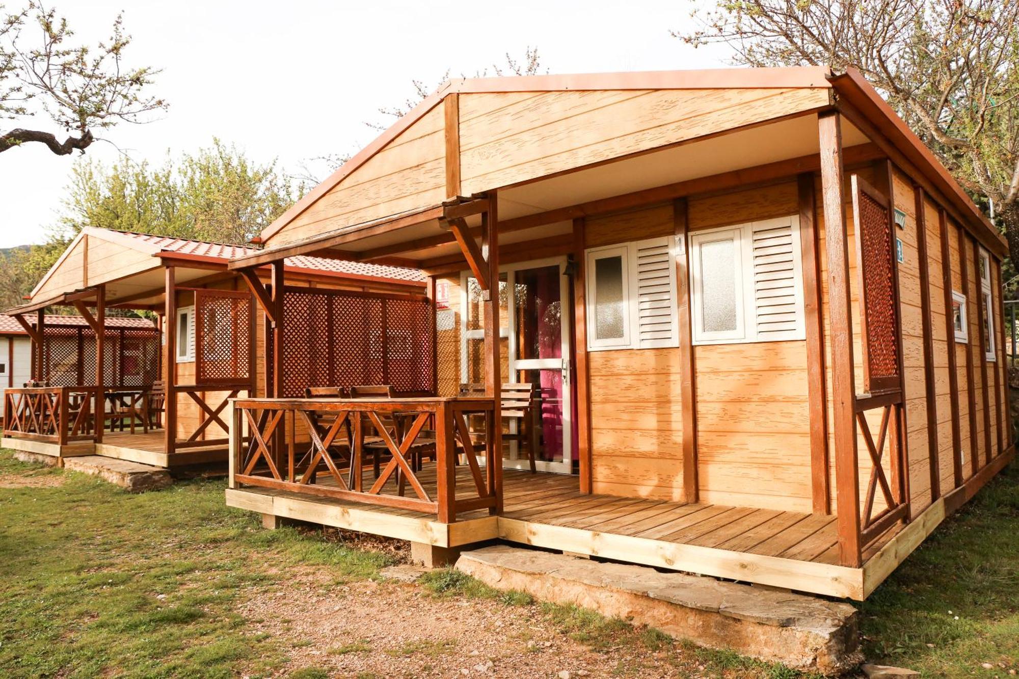 Camping Castillo De Loarre Exteriör bild