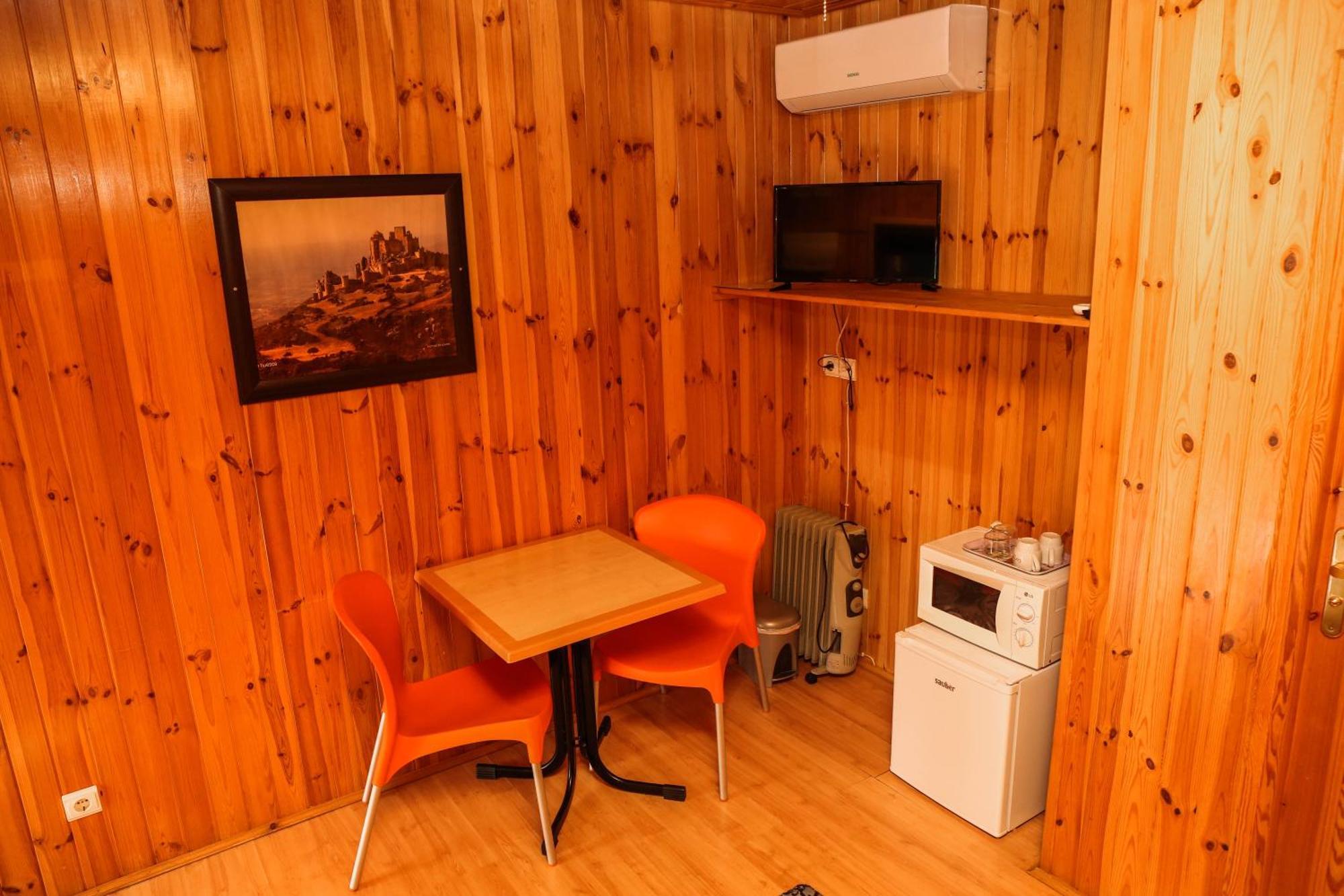 Camping Castillo De Loarre Exteriör bild